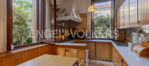 4 bedrooms Apartment in Venice, Italy No. 131953 19