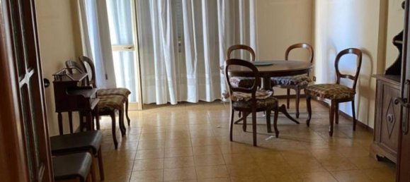 3 Schlafzimmer Wohnung in Viareggio, Italy, Nr. 121970 2