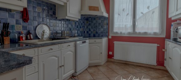 Casa de 2 dormitorios en Bourges, France No. 298313 3