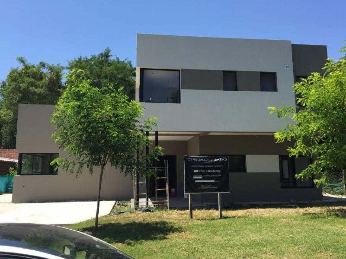 3 bedrooms House in Escobar, Argentina No. 74763