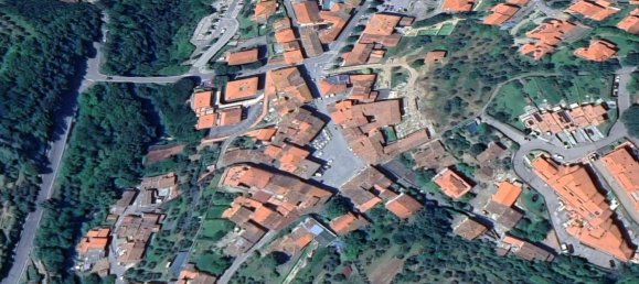 Квартира с 4 спальнями в Реджелло, Италия № 374796 12