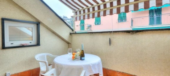 3-salle Appartement à Rapallo, Italy No. 35812 19