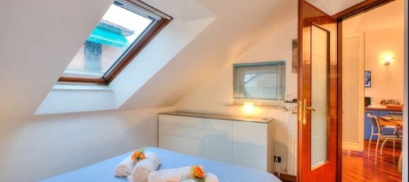 3-salle Appartement à Rapallo, Italy No. 35812 13