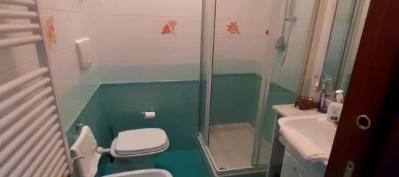 3-salle Appartement à Rapallo, Italy No. 35812 15