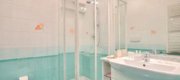 3-salle Appartement à Rapallo, Italy No. 35812 16