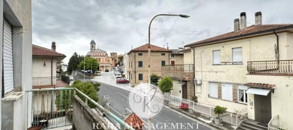 5 rooms Apartment in Loro Piceno, Italy No. 151673 8