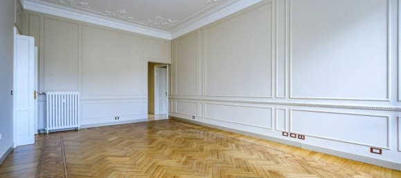 3 Schlafzimmer Wohnung in Genoa, Italy, Nr. 329840 8