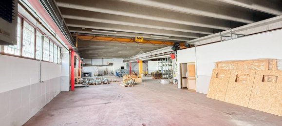 3-salle Entrepôt à Mazzano, Italy No. 314475 7