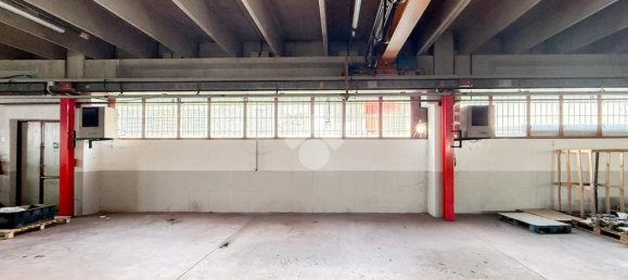 3-salle Entrepôt à Mazzano, Italy No. 314475 9