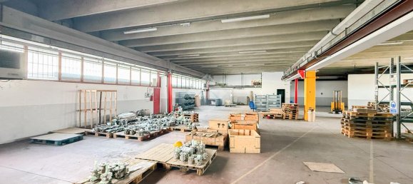 3-salle Entrepôt à Mazzano, Italy No. 314475 10