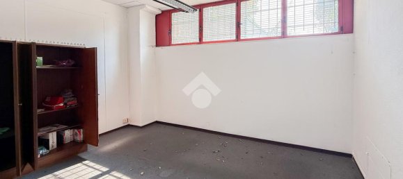 3-salle Entrepôt à Mazzano, Italy No. 314475 47