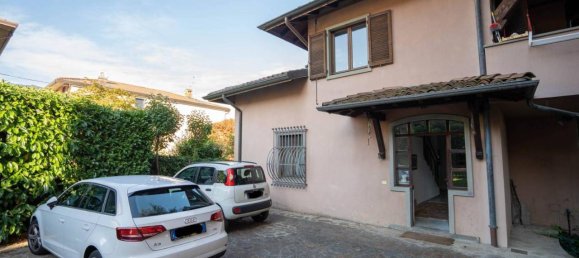 11 rooms House in Vertova, Italy No. 18793 14