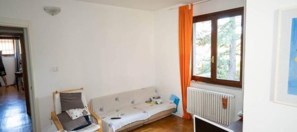 11 rooms House in Vertova, Italy No. 18793 36