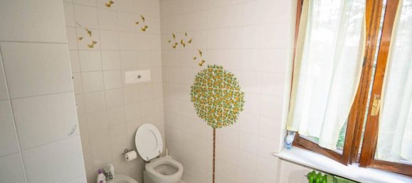 11 rooms House in Vertova, Italy No. 18793 47