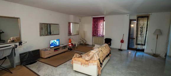 11 rooms House in Vertova, Italy No. 18793 10