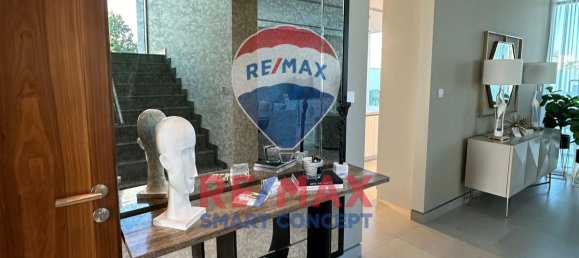 4 bedrooms Villa in Abu Dhabi, UAE No. 36506 13