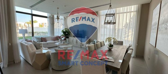 4 bedrooms Villa in Abu Dhabi, UAE No. 36506 10