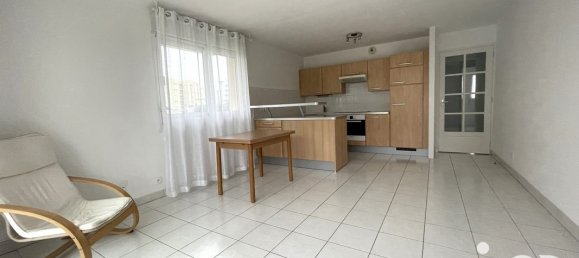 Квартира с 3 комнатами в Мерлимон, Франция № 160945 2