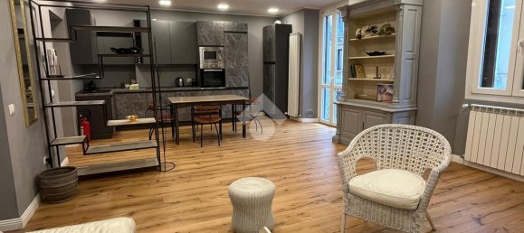 1 bedroom Apartment in Milan, Italy No. 329575 3