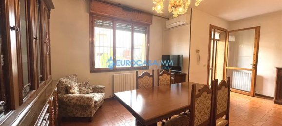 3 Schlafzimmer Haus in Rolo, Italy, Nr. 59560 11