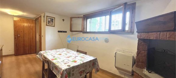 3 Schlafzimmer Haus in Rolo, Italy, Nr. 59560 7