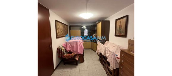 3 Schlafzimmer Haus in Rolo, Italy, Nr. 59560 23