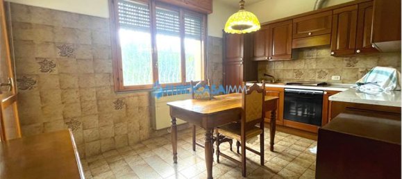 3 Schlafzimmer Haus in Rolo, Italy, Nr. 59560 12