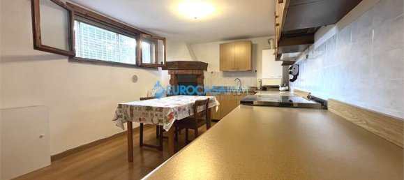 3 Schlafzimmer Haus in Rolo, Italy, Nr. 59560 6