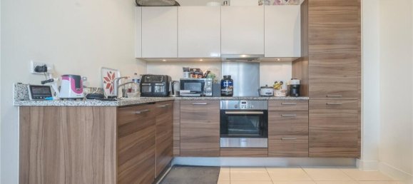 1 bedroom Apartment in London, United Kingdom No. 12737 2