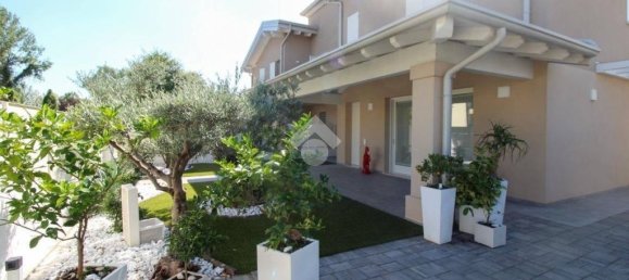 3 chambres Villa à Ghedi, Italy No. 310015 2