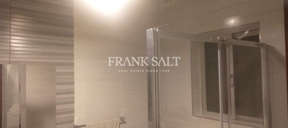 Casa de 3 dormitorios en Zurrieq, Malta No. 8157 8