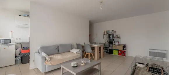 2-salle Appartement à Béthune, France No. 76415 11