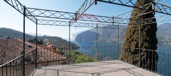 4 bedrooms Villa in Monte Isola, Italy No. 293498 31