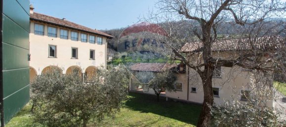 4 bedrooms Villa in Monte Isola, Italy No. 293498 23