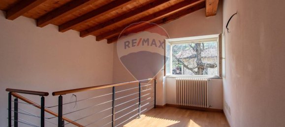 4 bedrooms Villa in Monte Isola, Italy No. 293498 12