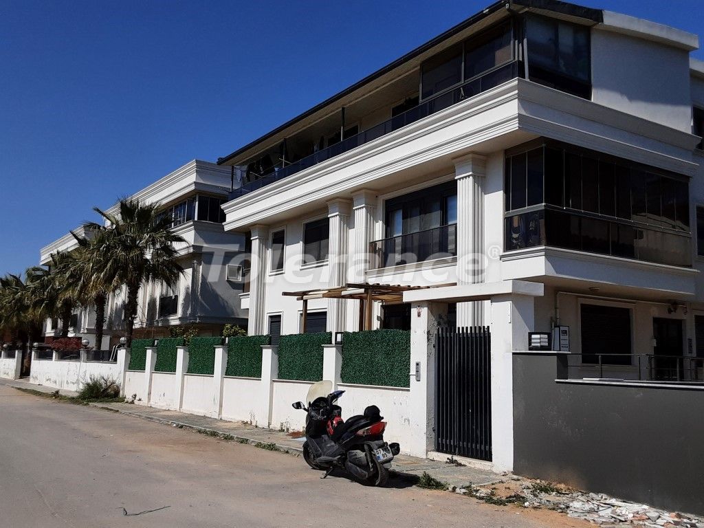 Apartment 4+1 in Kundu, Turkey No. 40790