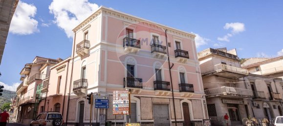 250m² Commercial property in Francavilla di Sicilia, Italy No. 259675 3