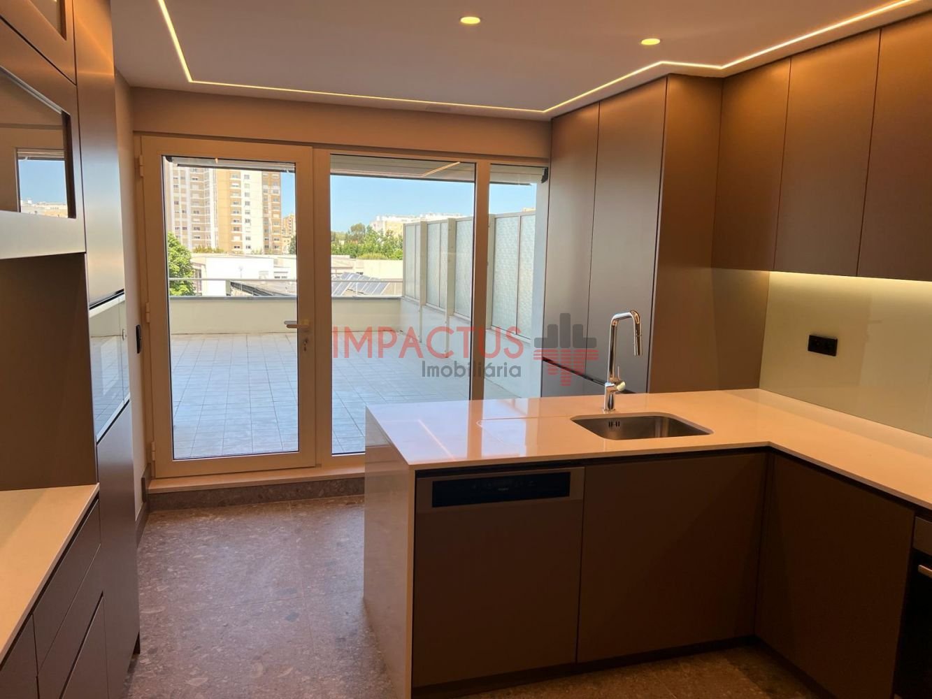 4 bedrooms Duplex in Porto, Portugal No. 117593