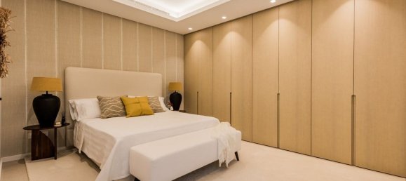 5 bedrooms House in Estepona, Spain No. 33377 39