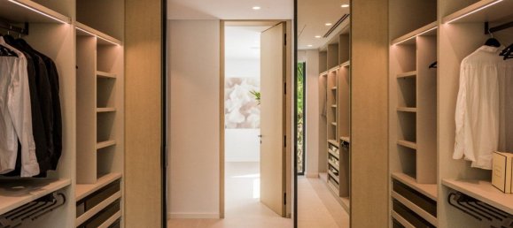 5 bedrooms House in Estepona, Spain No. 33377 47