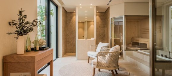 5 bedrooms House in Estepona, Spain No. 33377 37