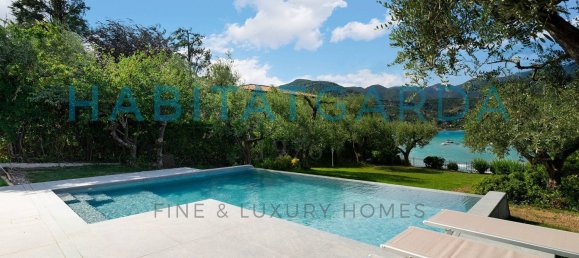8 rooms Villa in San Felice del Benaco, Italy No. 115728 12