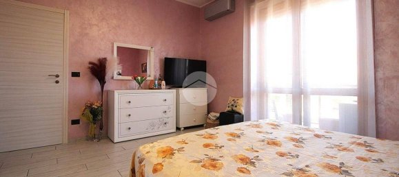 2 Schlafzimmer Wohnung in Brandizzo, Italy, Nr. 370295 21