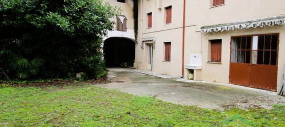4-Zimmer Haus in Udine, Italy, Nr. 124937 15