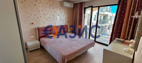 Apartamento de 2 dormitorios en Nesebar, Bulgaria No. 922 10