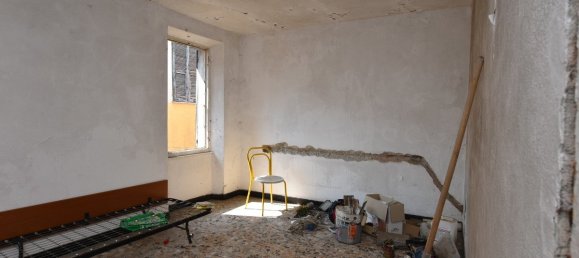 2 Schlafzimmer Wohnung in Altare, Italy, Nr. 39471 3