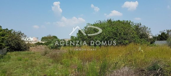  قطعة أرض في Taviano, Italy 1400متر مربع رقم 136037 3