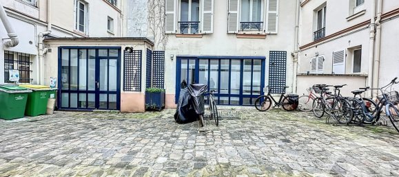 3 bedrooms Apartment in Paris, France No. 167332 8