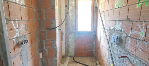 4-salle Appartement à Ponte di Legno, Italy No. 311875 8