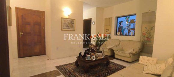 Apartamento T3 em Saint Paul's Bay, Malta N.º 2425 3